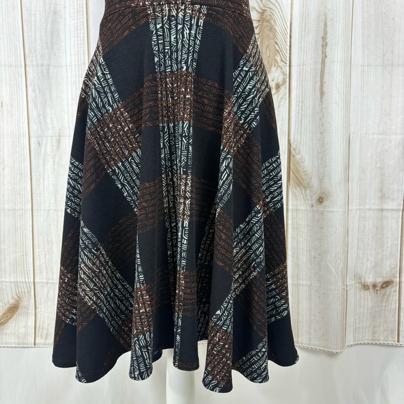 Lularoe A-Line Dress Comfortable Casual Half Sleeve Dress Black Brown Size Small - Picture 5 of 11